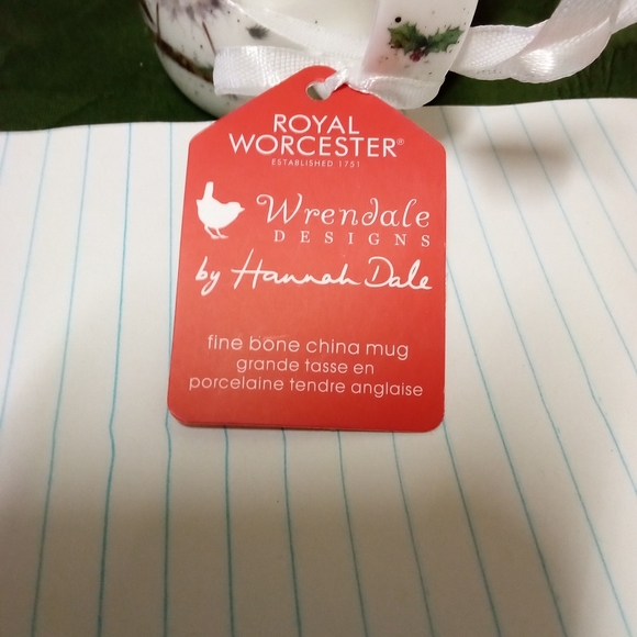 NWT Royal Worcester Fine Bone China, Wrendale Designs, "Rockin' Robins" Mug - Picture 6 of 6